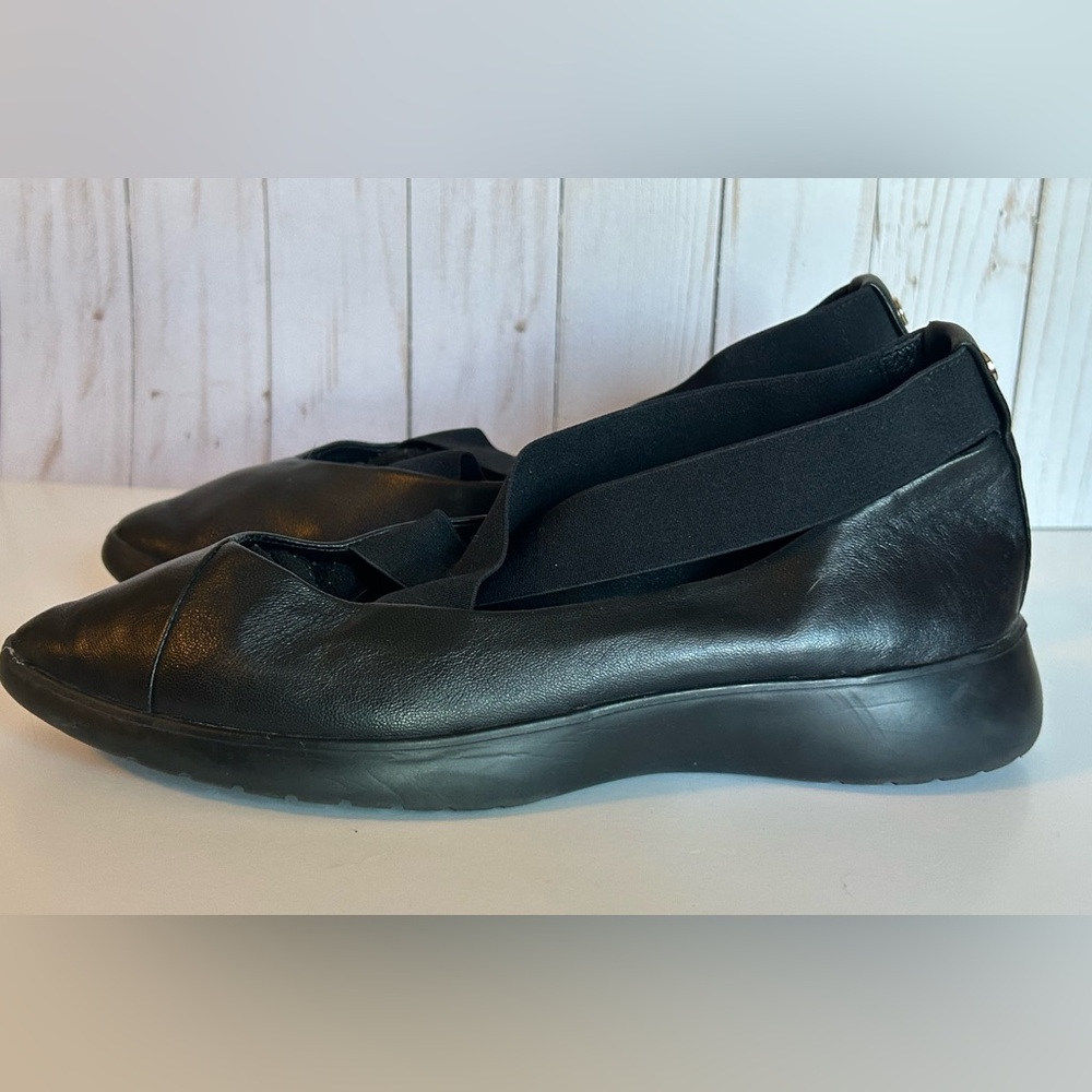 Taryn Rose Black Leather Cross-Over Strap Flats. Classy, Stylish. - Picture 4 of 11